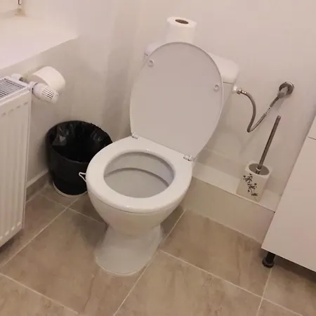 The Floor Piata Unirii Centru Vechi * Βουκουρέστι